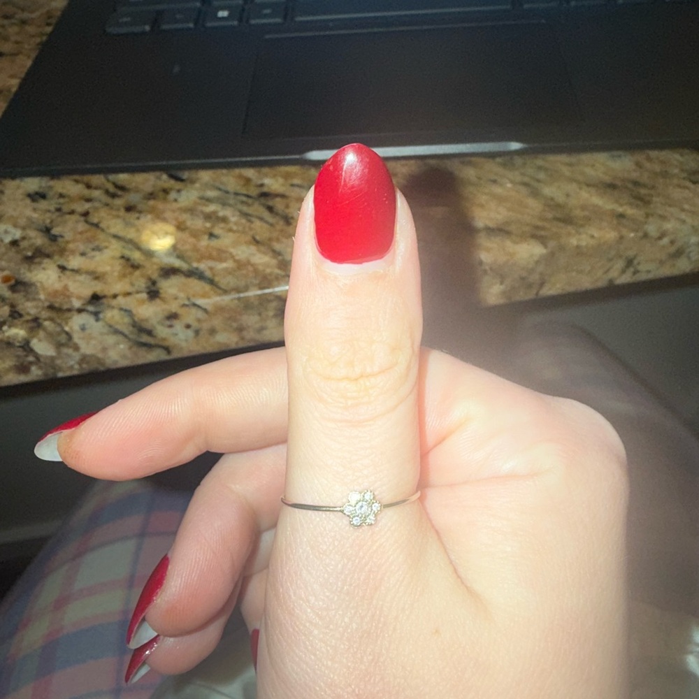 Delicate Silver Floral Ring